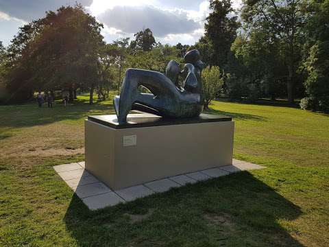 Henry Moore sculpture photo